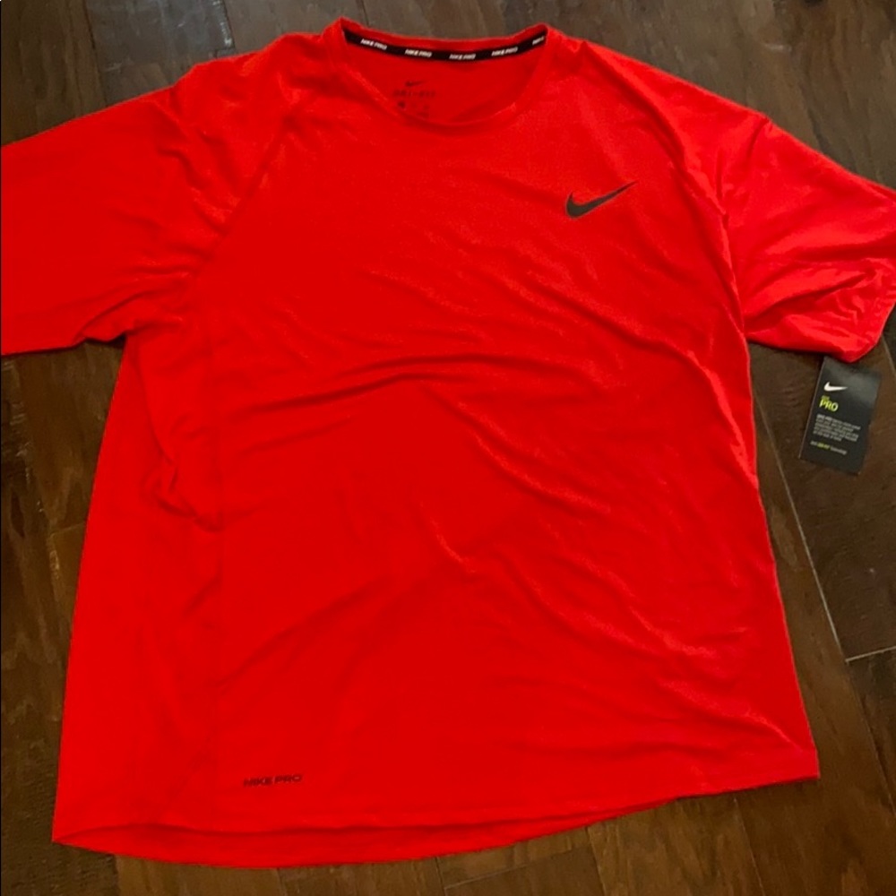 Nike Slim Fit, Dri - Fit XXL men’s red t shirt